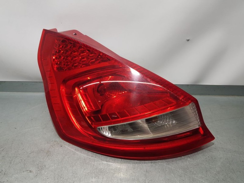 Recambio de piloto trasero izquierdo para ford fiesta (cb1) ambiente referencia OEM IAM   