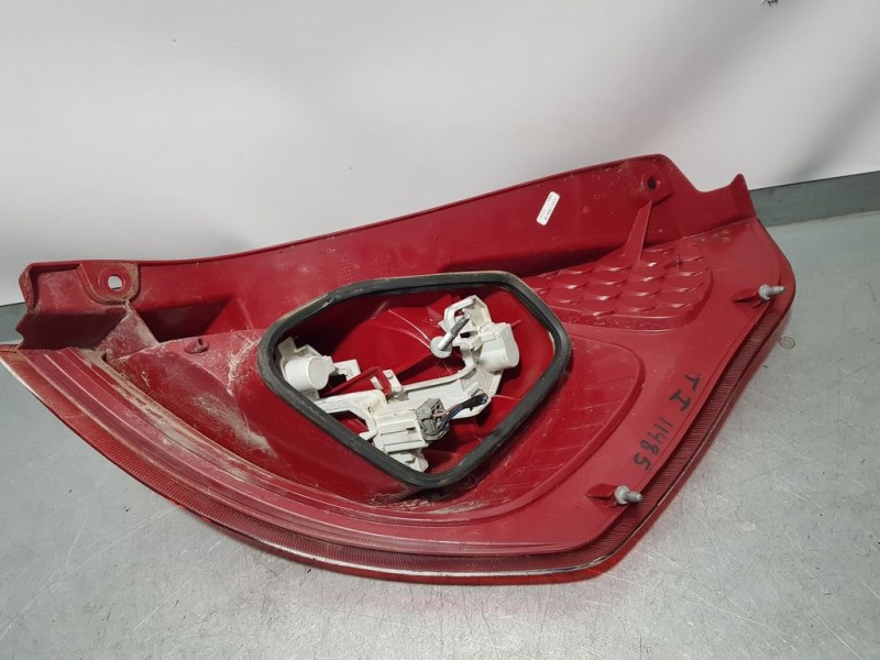 Recambio de piloto trasero izquierdo para ford fiesta (cb1) ambiente referencia OEM IAM   