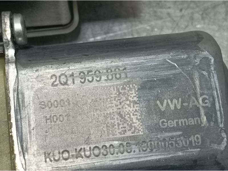 Recambio de motor elevalunas delantero izquierdo para seat ibiza (kj1) reference referencia OEM IAM 2Q1959881 0130822065 