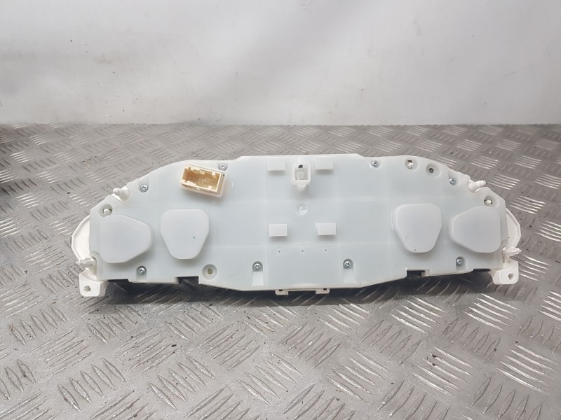 Recambio de cuadro instrumentos para peugeot 208 i (ca_, cc_) 1.2 vti 82 referencia OEM IAM 9825986180  