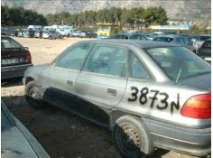 OPEL ASTRA F BERLINA