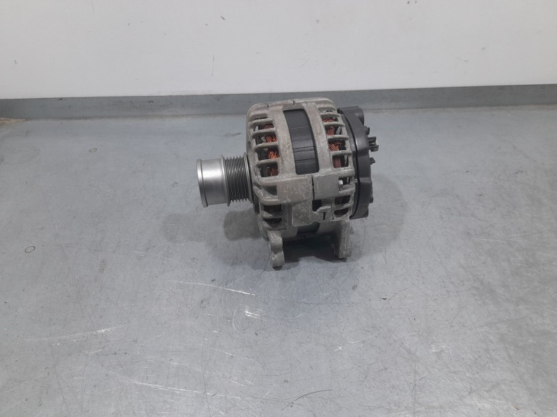 Recambio de alternador para seat arona style edition referencia OEM IAM 05E903026B EL6HED BOSCH