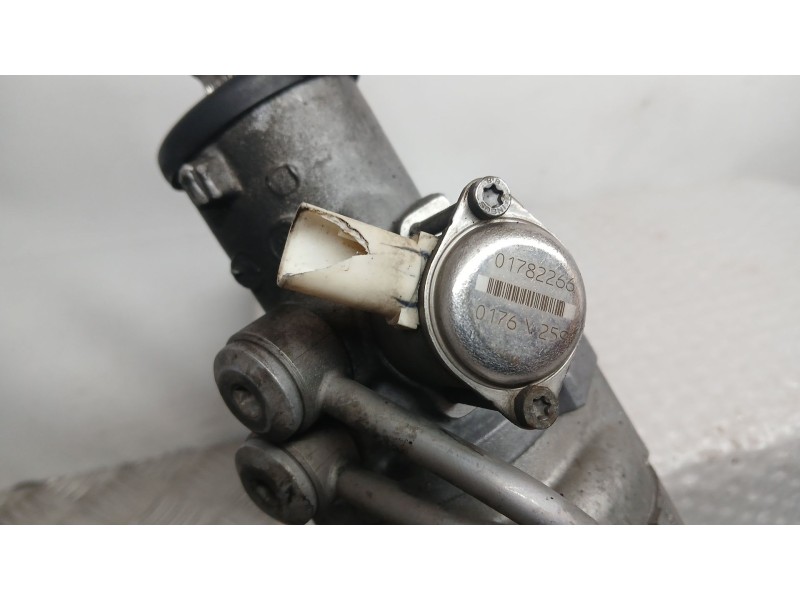 Recambio de cremallera direccion para bmw 6 (e63) 630 i referencia OEM IAM 7882166 2 CLAVIJAS ROTAS ZF 7882501166