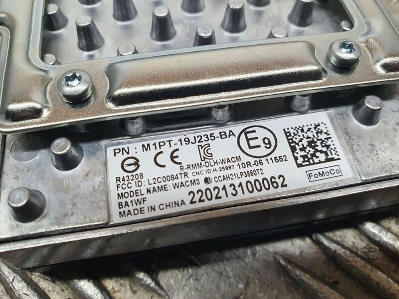 Recambio de modulo electronico para ford kuga st-line referencia OEM IAM M1PT19J235BA  