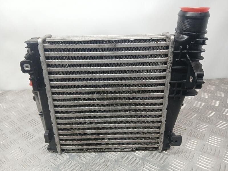 Recambio de intercooler para opel combo life innovation referencia OEM IAM 9675627980 VALEO TOCADO MM11882H