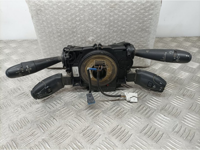 Recambio de mando luces y limpia para peugeot 3008 active referencia OEM IAM 96667320XT 10022822 