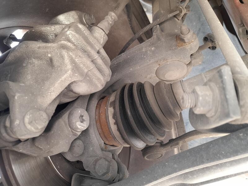 Recambio de mangueta delantera derecha para peugeot 208 i (ca_, cc_) 1.2 vti 82 referencia OEM IAM 1607557580  