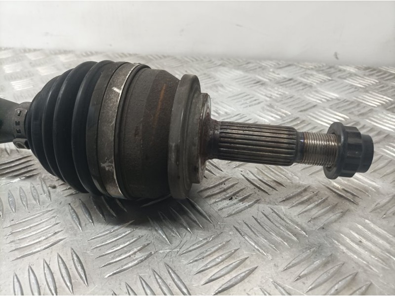 Recambio de transmision delantera derecha para toyota auris active referencia OEM IAM 4341002830  