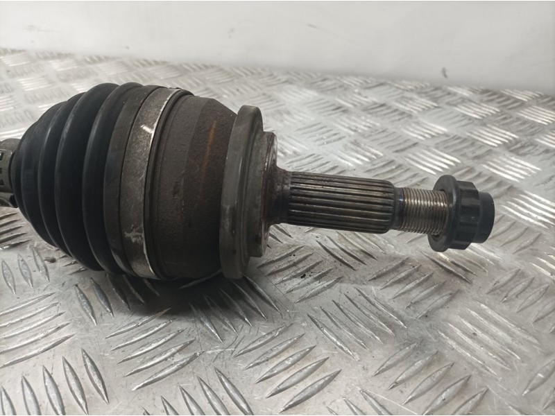 Recambio de transmision delantera derecha para toyota auris active referencia OEM IAM 4341002830  