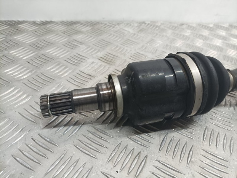 Recambio de transmision delantera derecha para toyota auris active referencia OEM IAM 4341002830  