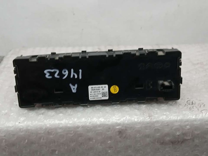 Recambio de mando radio para citroën jumpy spacetourer business xl referencia OEM IAM 98075400ZD  