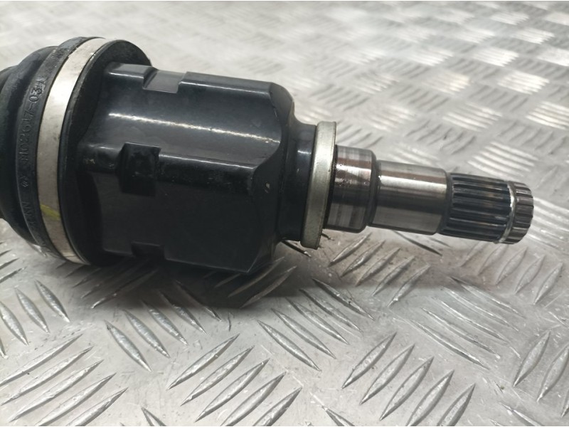 Recambio de transmision delantera izquierda para toyota auris active referencia OEM IAM 4342002B40  