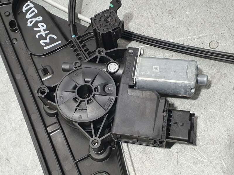 Recambio de elevalunas delantero derecho para peugeot 3008 active referencia OEM IAM 9830389280  ELECTRICO 6 PINS