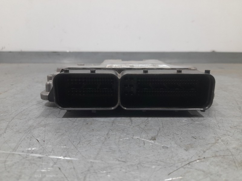 Recambio de centralita motor uce para opel zafira tourer excellente referencia OEM IAM 55590420 BOSCH 0281019088