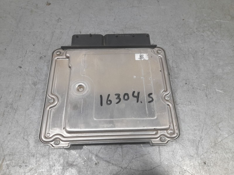 Recambio de centralita motor uce para opel zafira tourer excellente referencia OEM IAM 55590420 BOSCH 0281019088