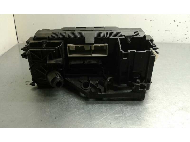 Recambio de mando climatizador para seat leon (1p1) 1.9 tdi referencia OEM IAM 5HB00932126 1000002775844 5HB009321