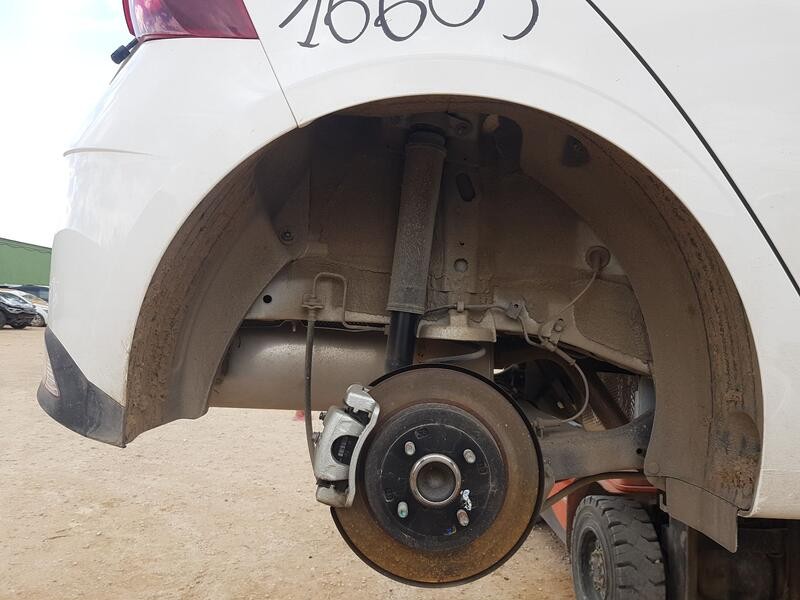 Recambio de plastico pase rueda tras. dch. para hyundai i20 iii (bc3, bi3) 1.0 t-gdi referencia OEM IAM 86822Q0000  