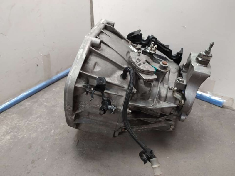 Recambio de caja cambios para renault laguna coupe limited referencia OEM IAM PK4004 C011900 6VELOCIDADES