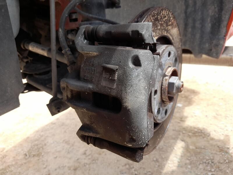 Recambio de pinza freno delantera izquierda para peugeot 208 i (ca_, cc_) 1.2 vti 82 referencia OEM IAM 1617292080  