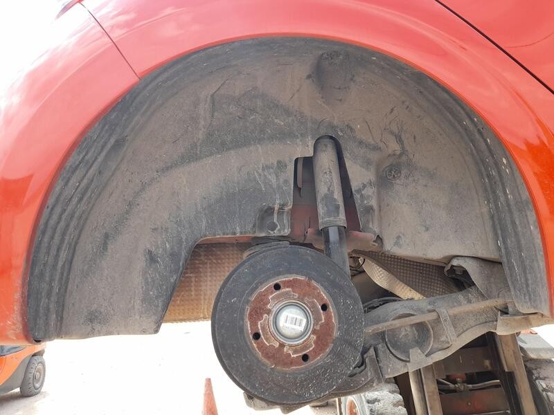 Recambio de plastico pase rueda tras. dch. para peugeot 208 i (ca_, cc_) 1.2 vti 82 referencia OEM IAM 9673769180  