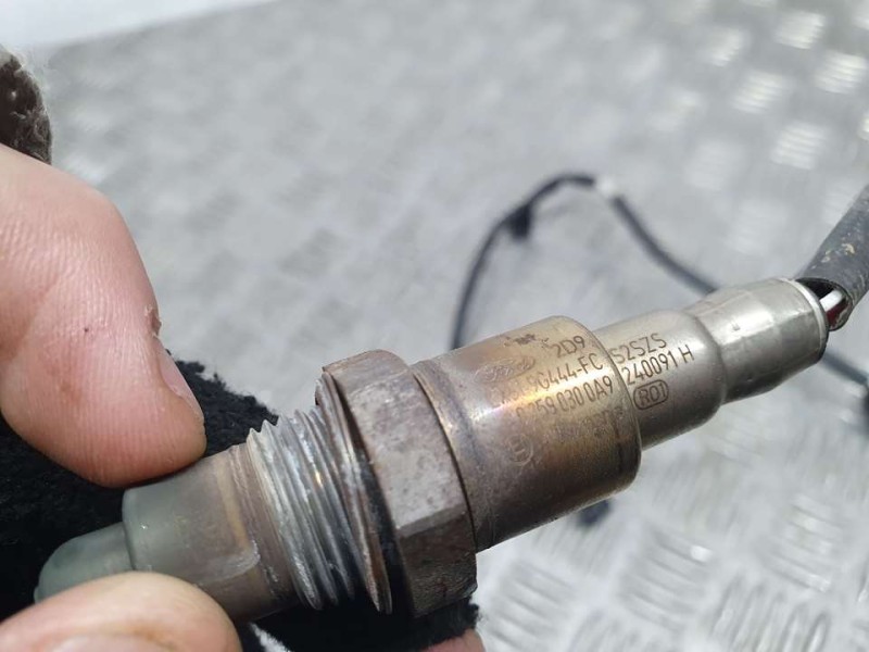 Recambio de sonda lambda para ford kuga st-line referencia OEM IAM LX619G444FC 02580300A9 BOSCH
