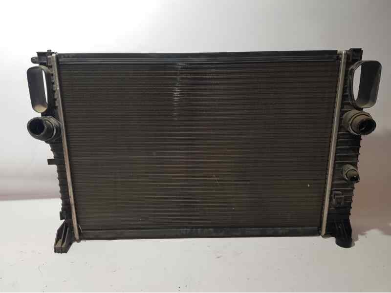 Recambio de radiador agua para mercedes-benz clase e (w211) berlina e 200 compressor (211.042) referencia OEM IAM A2115002305 RM