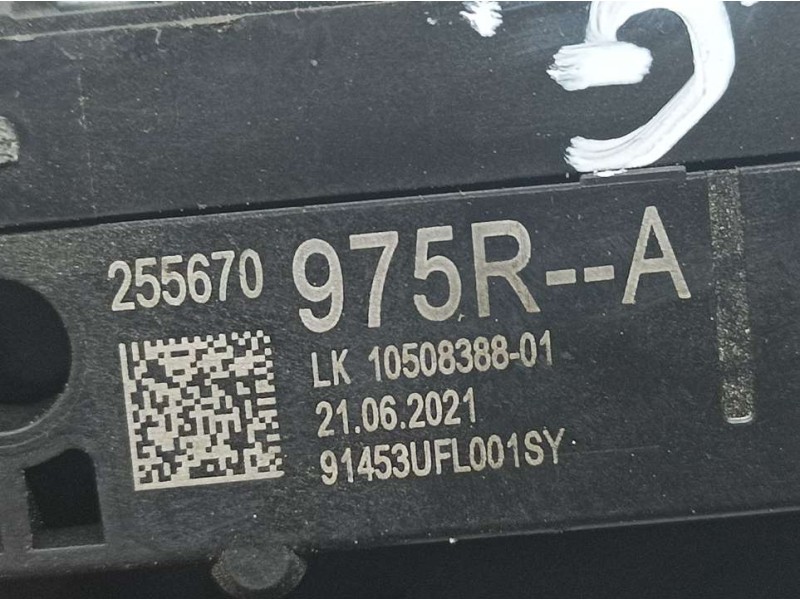 Recambio de mando luces y limpia para dacia sandero confort referencia OEM IAM 2558670985R 10508388 