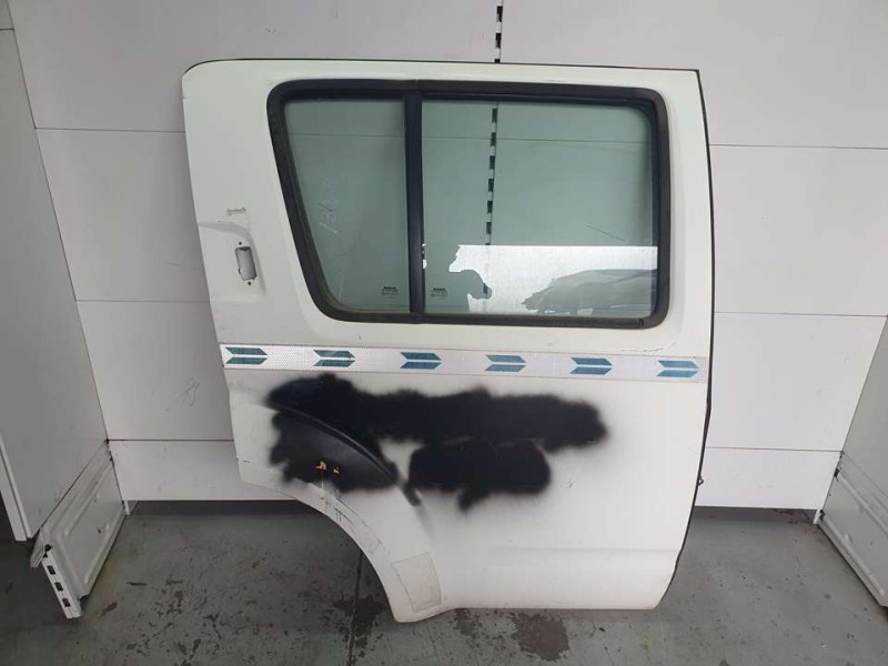 Recambio de puerta trasera derecha para nissan pathfinder (r51) 2.5 dci xe referencia OEM IAM 82100EB330  