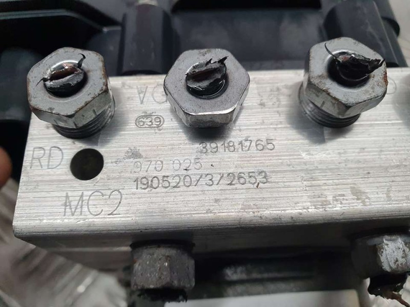 Recambio de abs para citroën c3 elle referencia OEM IAM 9830317080  