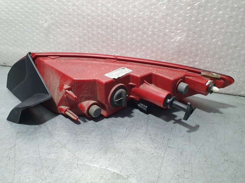 Recambio de piloto trasero izquierdo para renault laguna coupe limited referencia OEM IAM 265550005R 26040102 EXTERIOR PATA ROTA