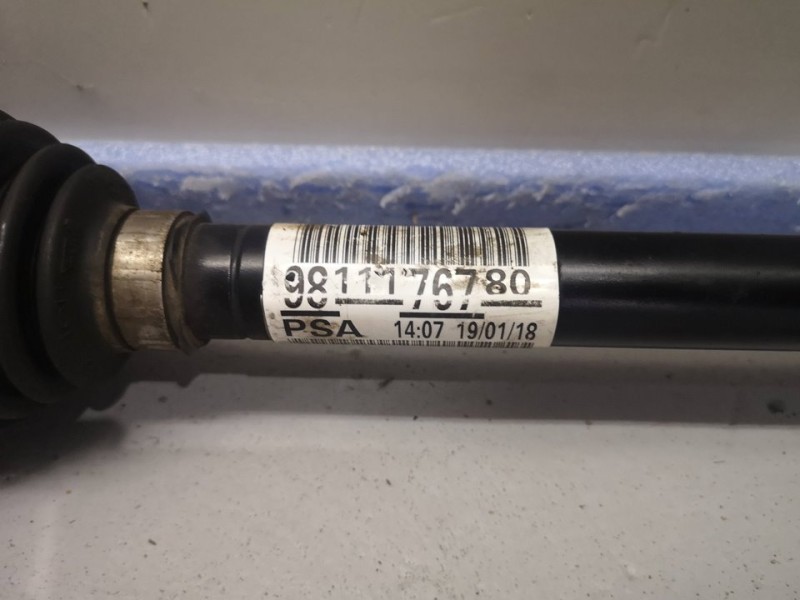 Recambio de transmision delantera derecha para peugeot 3008 active referencia OEM IAM 9811176780  