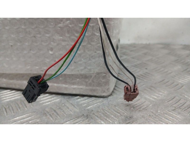 Recambio de retrovisor izquierdo para peugeot 208 i (ca_, cc_) 1.2 vti 82 referencia OEM IAM 1611240080 ELECTRICO 4 Y 3 CABLES 