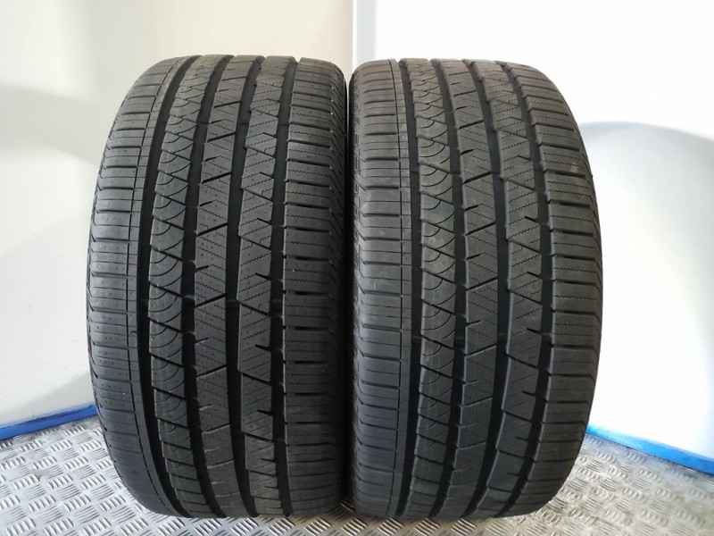 Recambio de neumatico pareja para neumaticos nuevos - referencia OEM IAM 2854022110Y 285/40/22/110Y CONTINENTAL