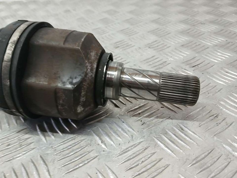 Recambio de transmision delantera izquierda para renault laguna coupe limited referencia OEM IAM 8200618182  