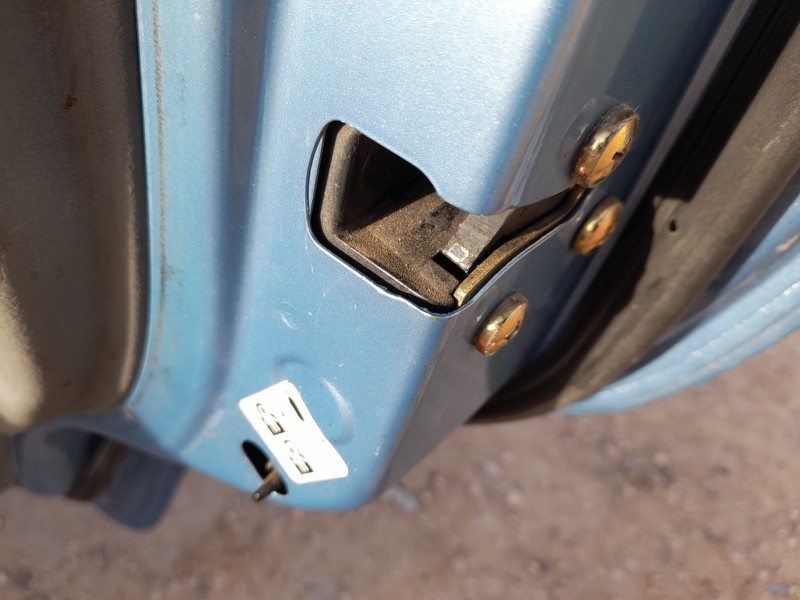 Recambio de cerradura puerta trasera derecha para daewoo kalos (klas) 1.4 referencia OEM IAM 96260994  