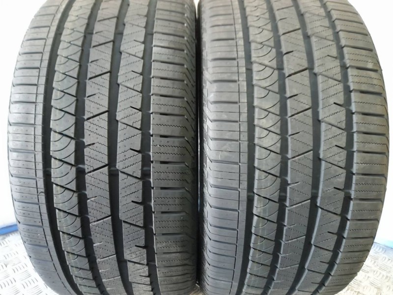 Recambio de neumatico pareja para neumaticos nuevos - referencia OEM IAM 2854022110Y 285/40/22/110Y CONTINENTAL