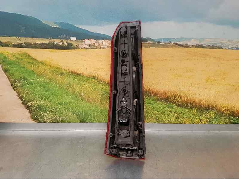 Recambio de piloto trasero derecho para opel meriva cosmo referencia OEM IAM 93294346 89398085 VALEO