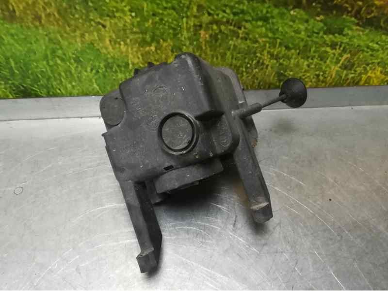 Recambio de faro antiniebla izquierdo para opel meriva cosmo referencia OEM IAM 93321058  