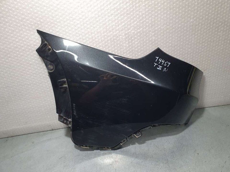 Recambio de puntera paragolpes trasera izquierda para bmw x5 (e70) 3.0d referencia OEM IAM 6447716 17392511 ROZADA