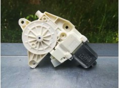 MOTOR ELEVALUNAS DELANTERO IZQUIERDO A2469065100 5 PINS
