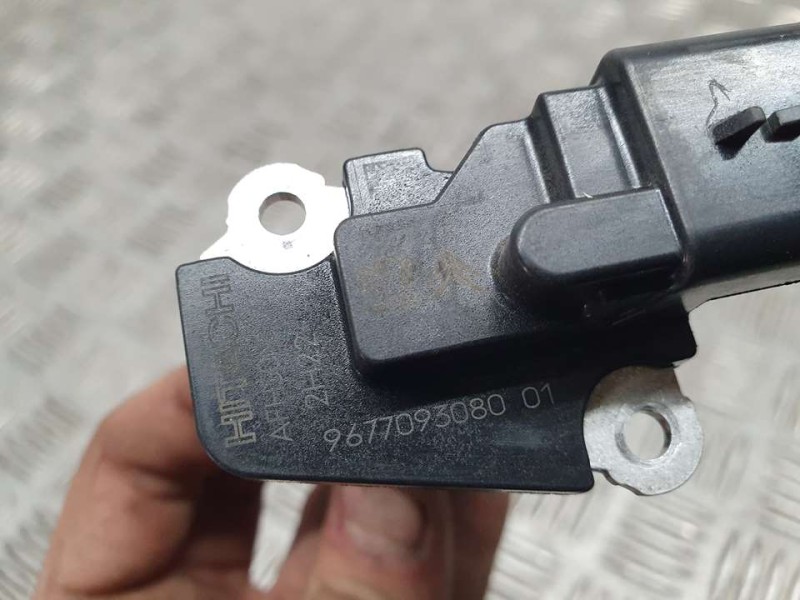 Recambio de caudalimetro para citroën c3 feel referencia OEM IAM 9677093080 AFH50M27 HITACHI