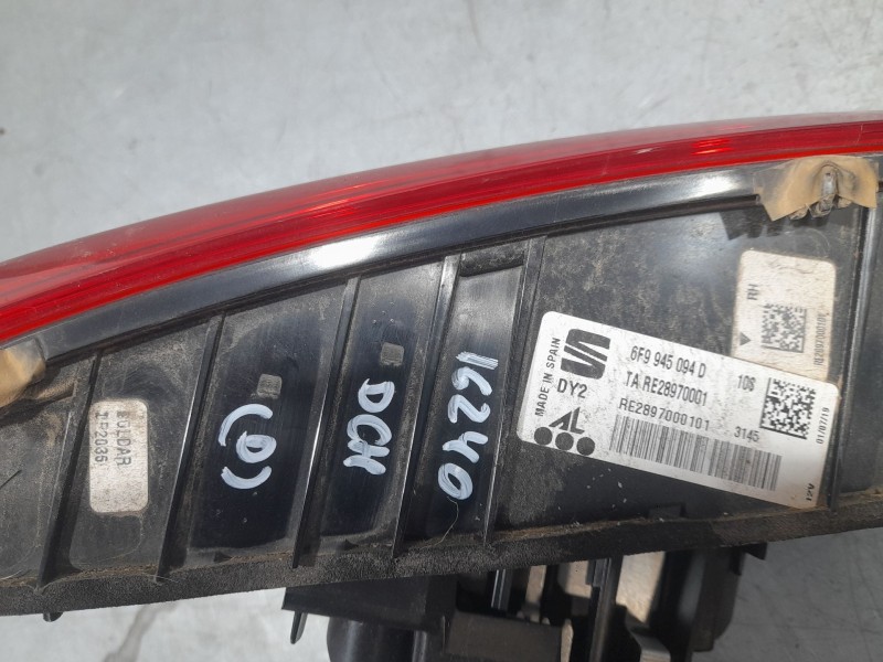 Recambio de piloto trasero derecho interior para seat arona style edition referencia OEM IAM 6F9945094D  