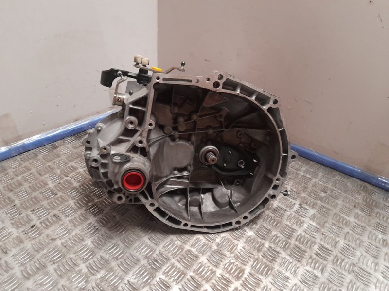 Recambio de caja cambios para citroën c-elysée seduction referencia OEM IAM 20CR15 1348261 5VELOCIDADES