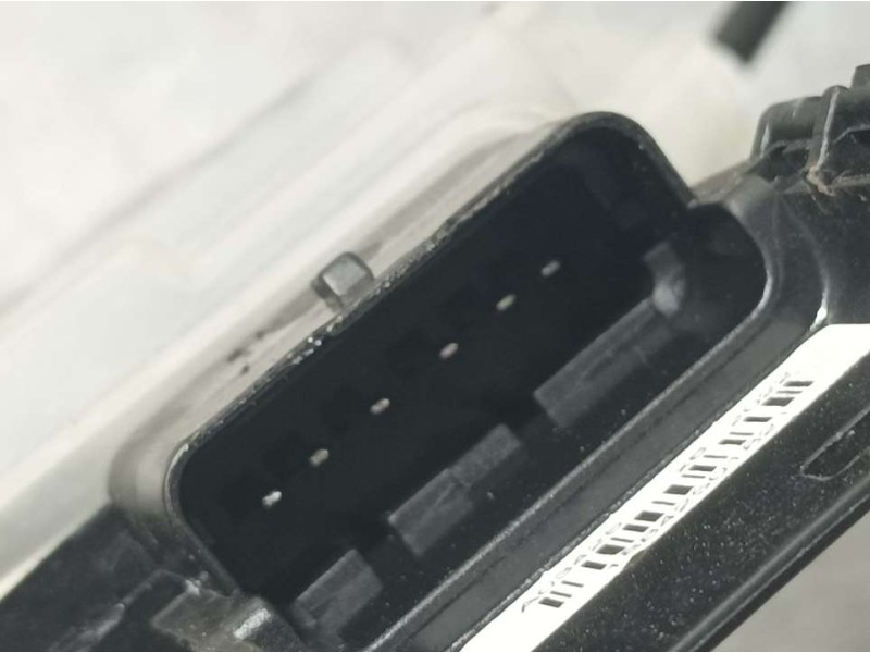 Recambio de cerradura puerta delantera derecha para citroën c3 feel referencia OEM IAM 123980 13942937 ELECTRICA