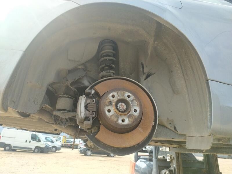 Recambio de plastico pase rueda tras. dch. para bmw 6 (e63) 630 i referencia OEM IAM 51717009718  