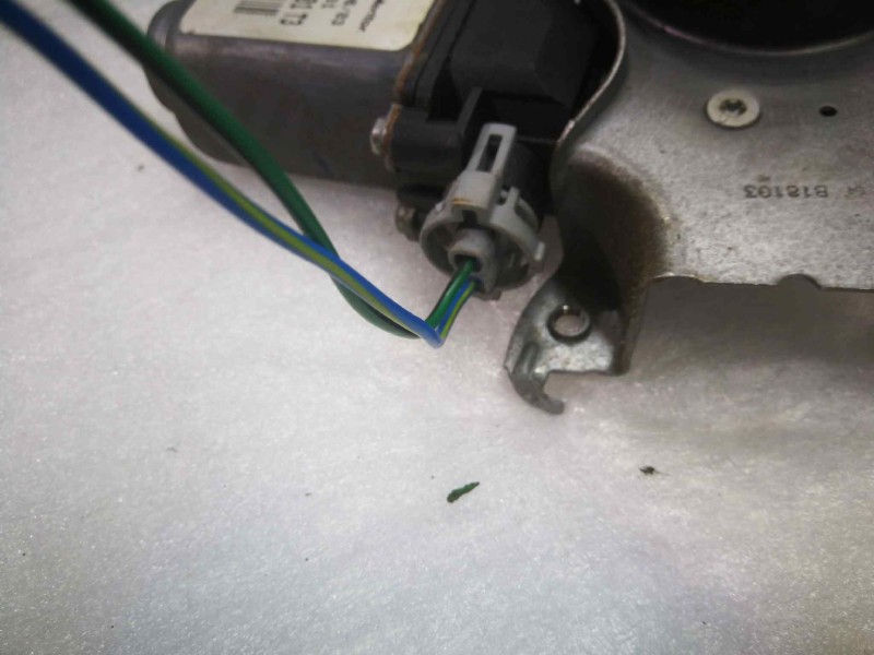 Recambio de elevalunas trasero izquierdo para nissan primera berlina (p12) acenta referencia OEM IAM 400601T3 400601T3 DOS PINS