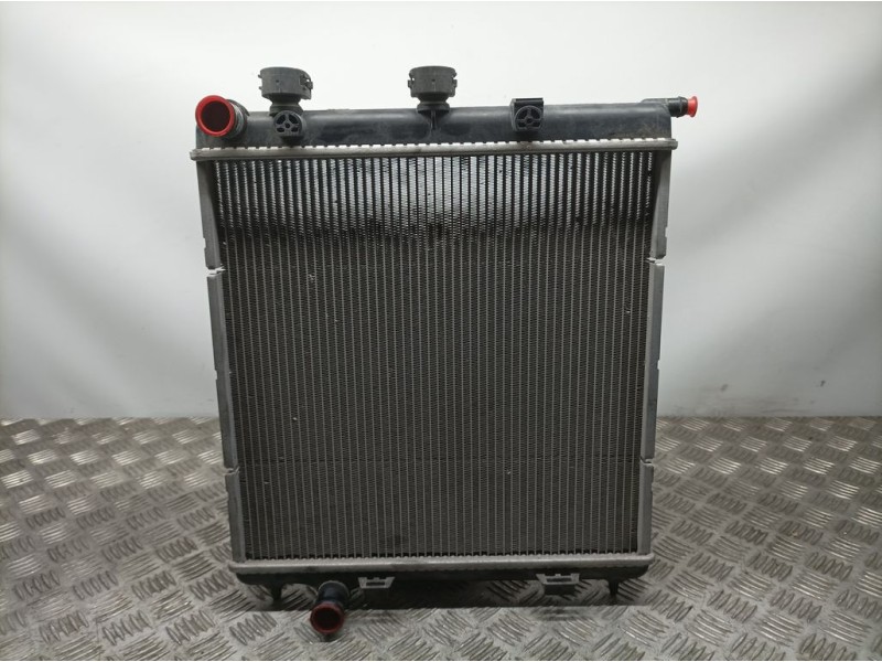 Recambio de radiador agua para peugeot 208 style referencia OEM IAM 9684522780 886160000 DENSO