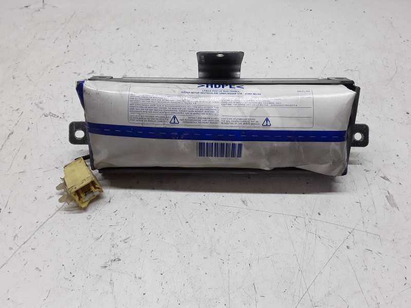 Recambio de airbag delantero derecho para nissan primera berlina (p12) acenta referencia OEM IAM   