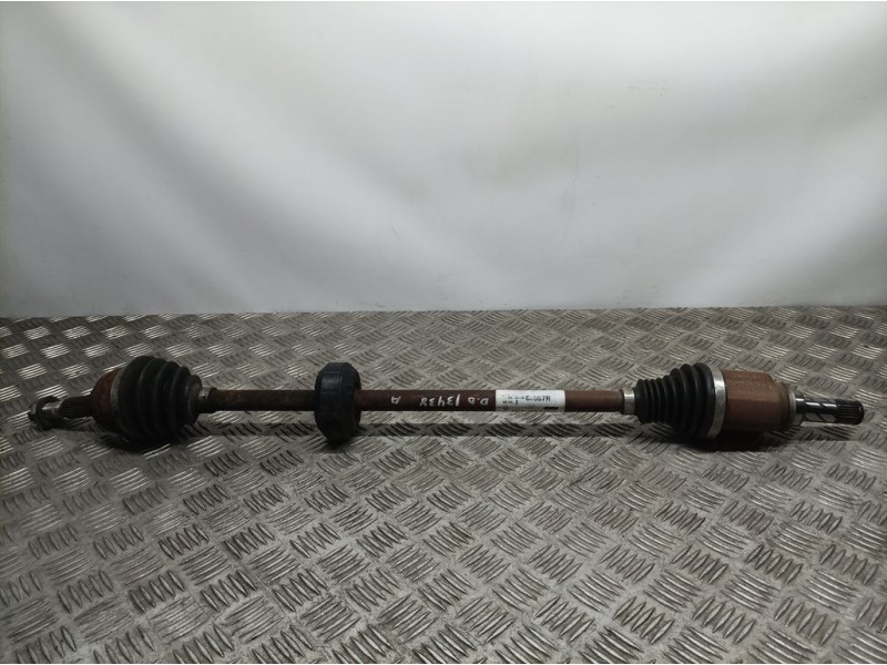 Recambio de transmision delantera derecha para dacia sandero stepway referencia OEM IAM 391007857R  