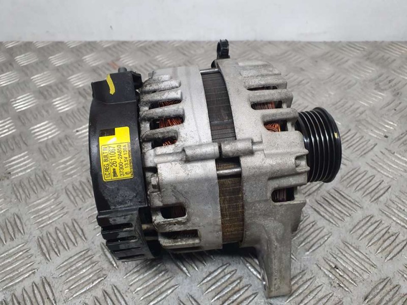 Recambio de alternador para hyundai i30 (gd) classic referencia OEM IAM 373002A850 2611067 VALEO